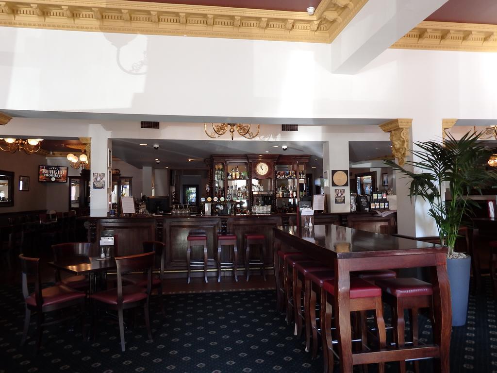 The Glenferrie Hotel Hawthorn Exterior photo