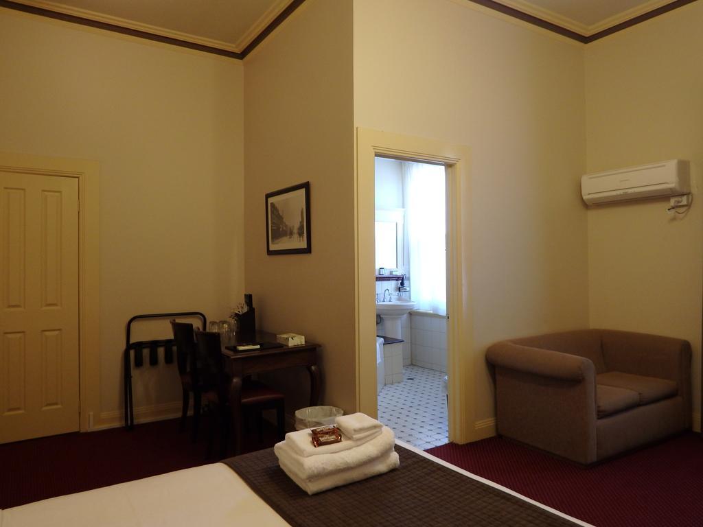 The Glenferrie Hotel Hawthorn Exterior photo