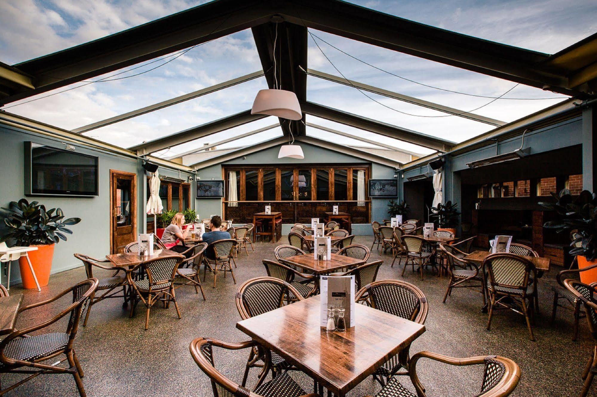 The Glenferrie Hotel Hawthorn Exterior photo